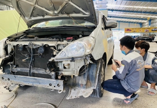 Đề xuất xe độ đèn, giá nóc, ca-lăng vẫn được thông qua đăng kiểm