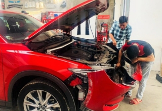 GARAGE BẬN RỘN ‘VỀ ZIN’ CHO CHỦ XE ĐĂNG KIỂM