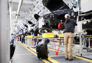 TOYOTA RÓT THÊM 1,3 TỶ USD ĐỂ SẢN XUẤT XE ĐIỆN Ở MỸ